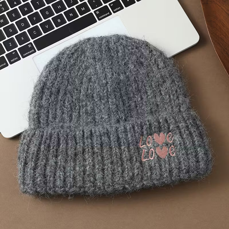 Amoura Cozy Beanie