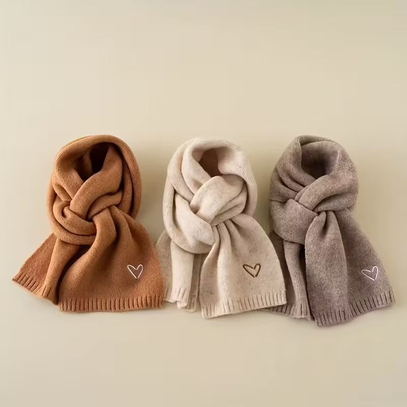 Amoura Cozy Scarf