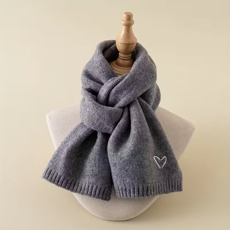Amoura Cozy Scarf