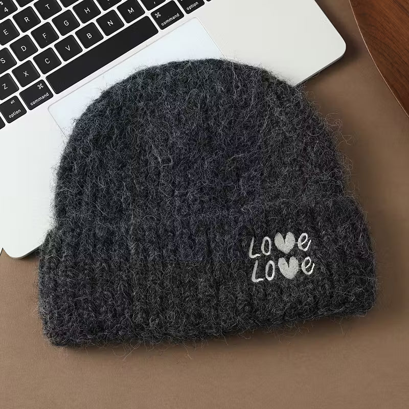 Amoura Cozy Beanie
