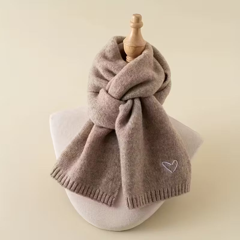 Amoura Cozy Scarf